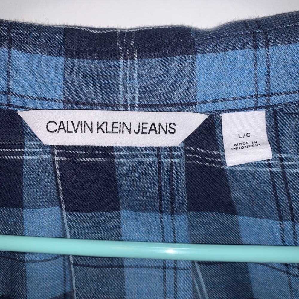 Calvin Klein V-neck top